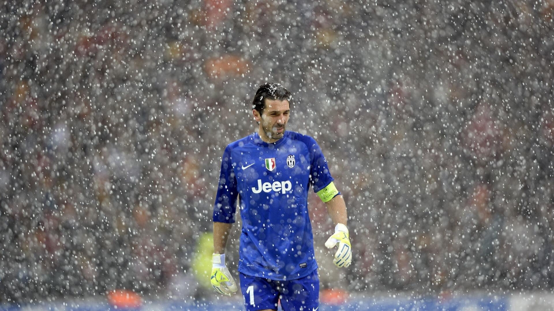 詹姆斯视频通话鼓励受伤队友，詹姆斯精彩视频无水印